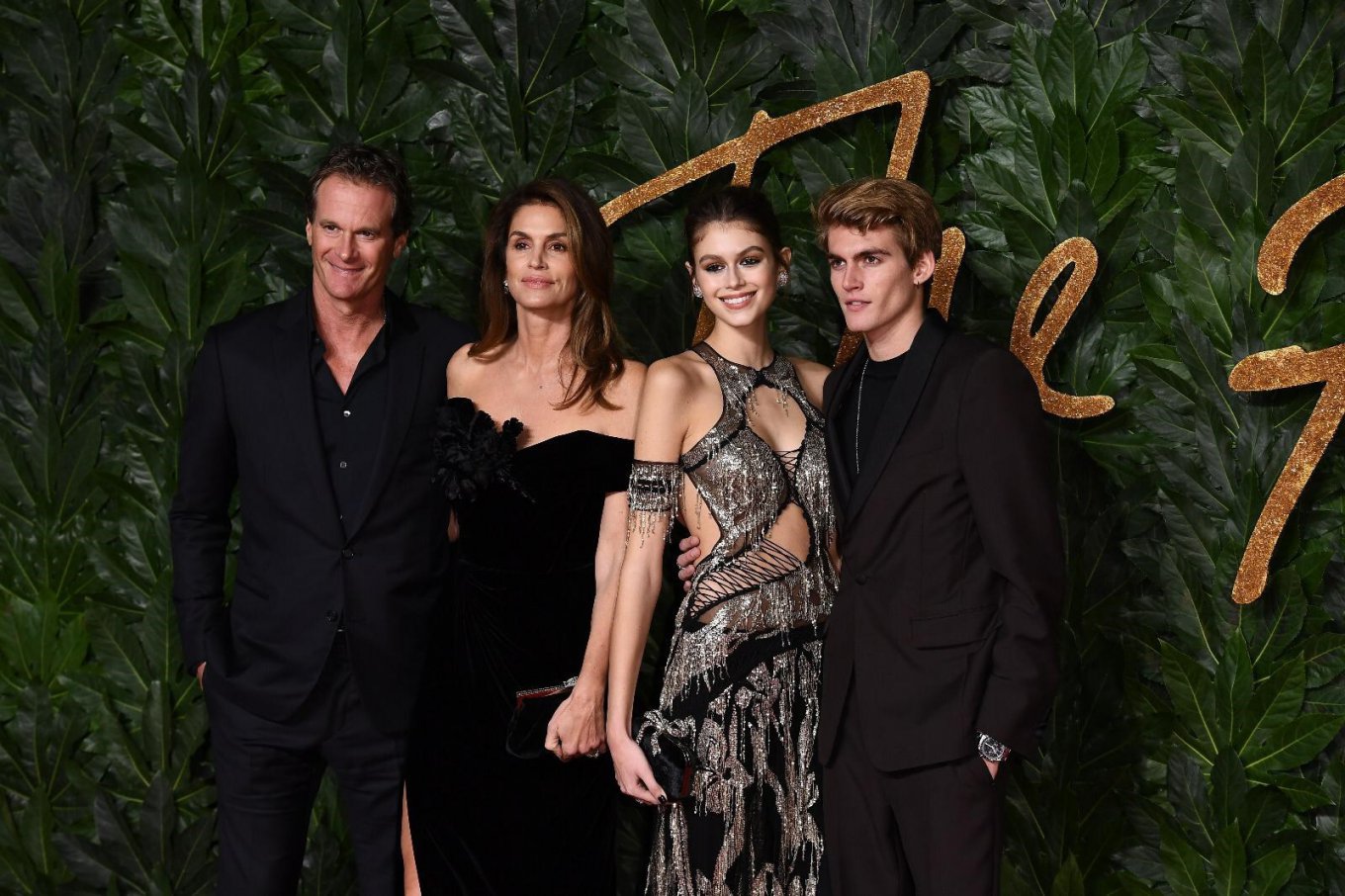 На вручение премии Кайя пришла со своей матерю