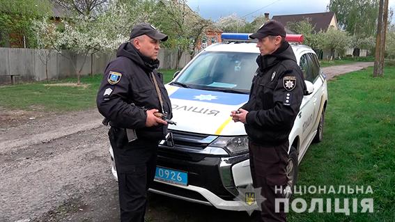 В Сумской области мужчина посадил работника на цепь