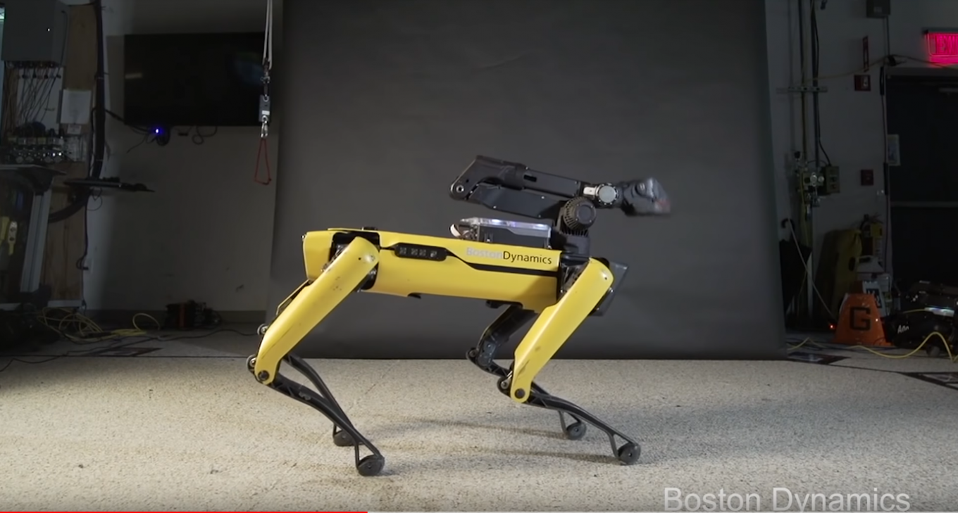 Танец робота SpotMini