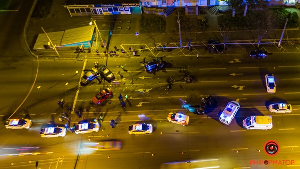В Днепре в ДТП столкнулись пять автомобилей. Фото: dp.informator.ua