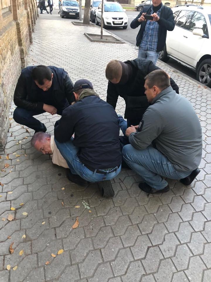 Задержание мошенника в Киеве