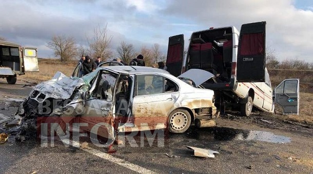 Под Одессой маршрутка попала в жуткое ДТП