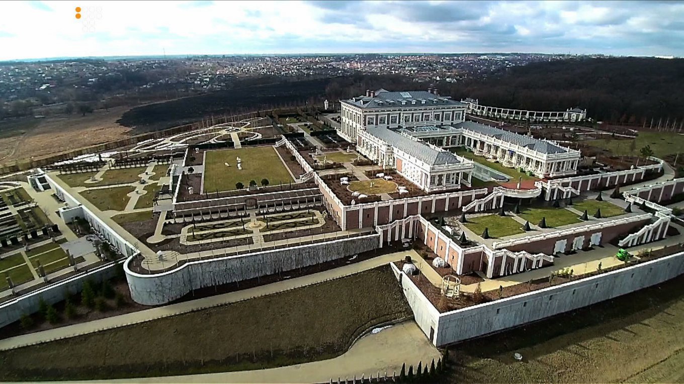 Дворец Юрия Косюка возле Феофании