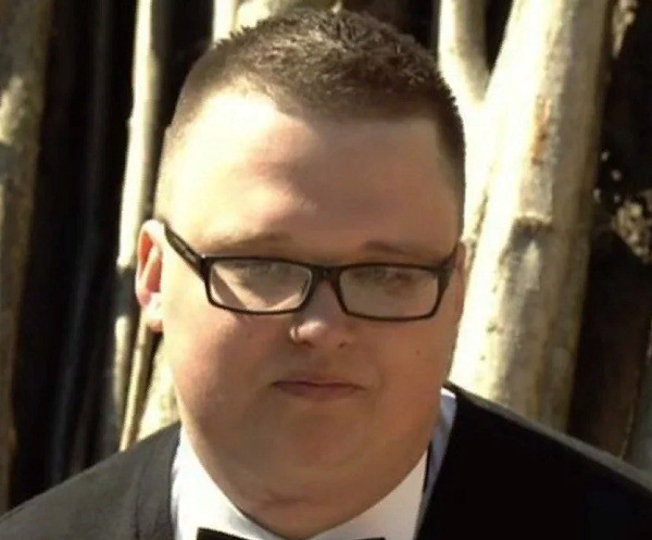 Так Егор выглядел до пластики