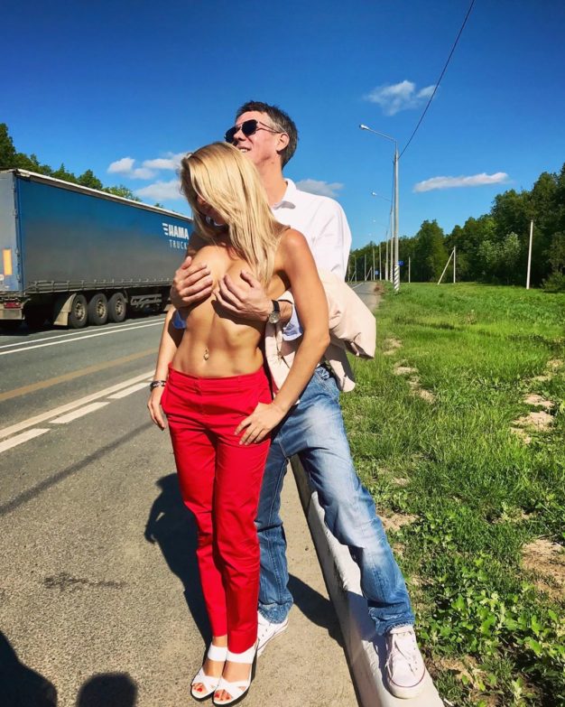 Актер Панин и его полуголая подруга показали пикантное фото