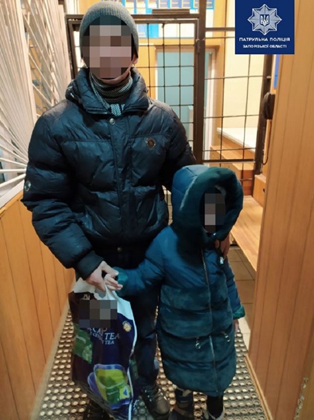 В Запорожье мужчина забыл в маршрутке маленькую дочь