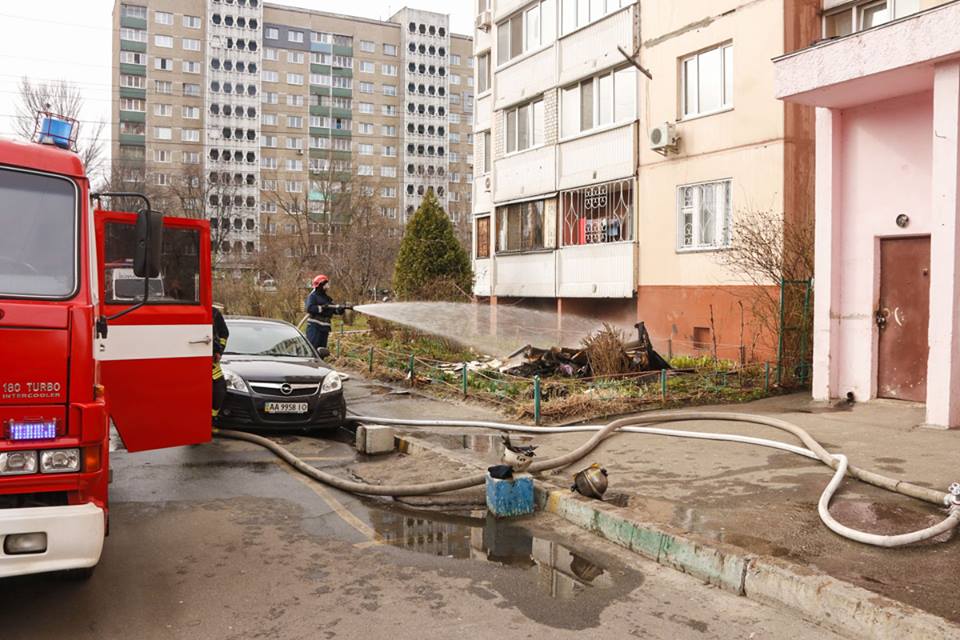 В Киеве произошел смертельный пожар в многоэтажке