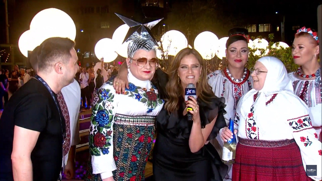 Сердючка эффектно появилась на открытии Евровидения