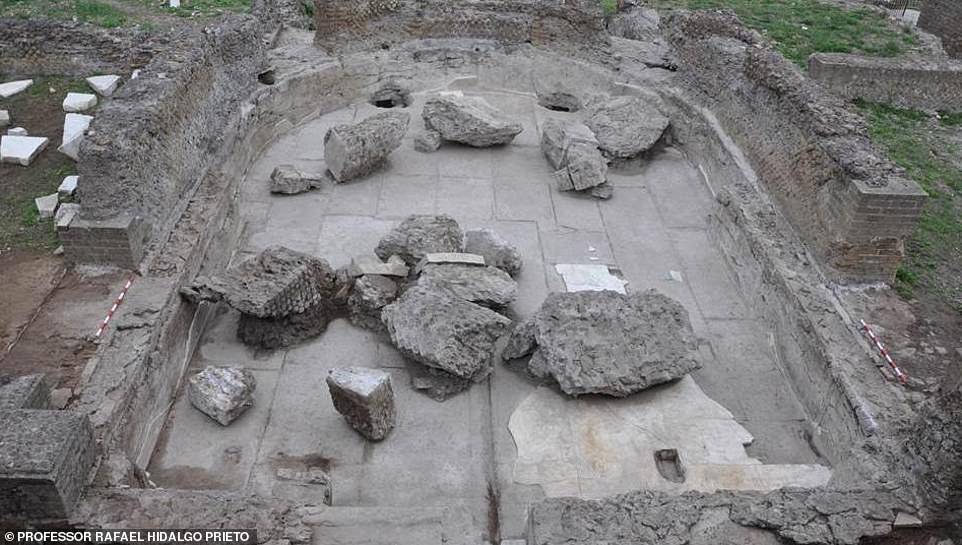 Археологи нашли зал для банкетов времен Римской империи