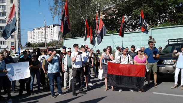 facebook.com/partyrightsector