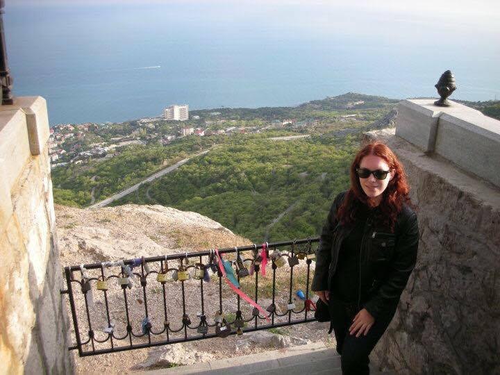 Крым, первая поездка Керри Найт, когда она была волонтером (2009-2011 гг.)