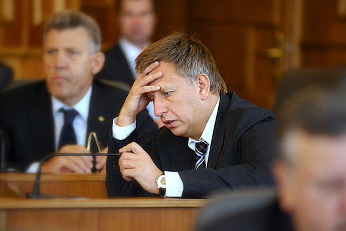  Формальним його власником каналу Tonis може стати екс-депутат від ПР та колишній глава КМДА Володимир Макеєнко  ZN.UA