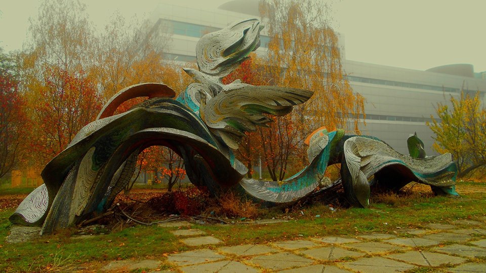 Скульптура Днепровские волны