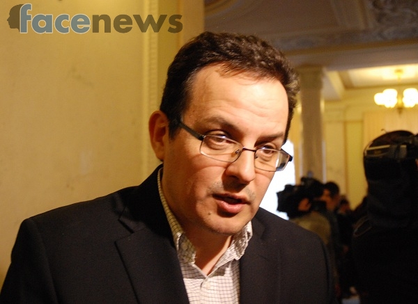 Глава фракции Олег Березюк