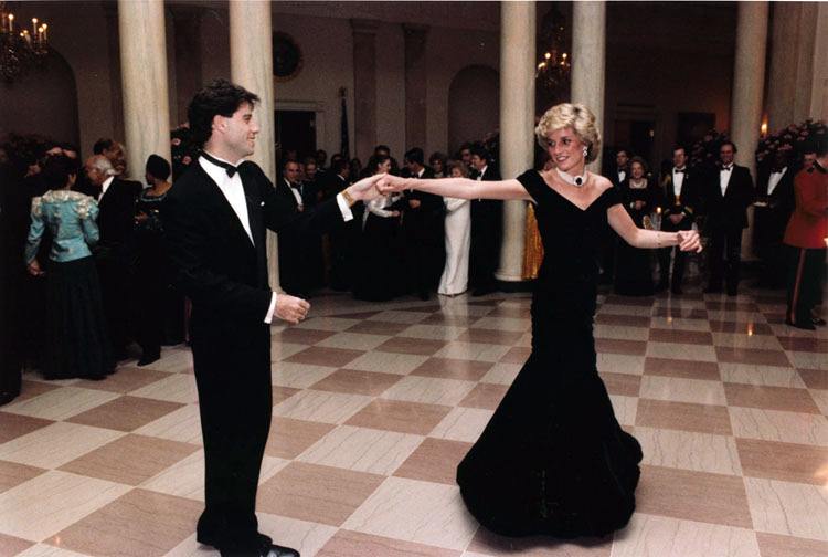 Принцесса Диана танцует с Джоном Траволта