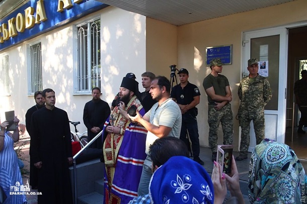 Фото одесской епархии УПЦ МП и Анатолия Бурназаки