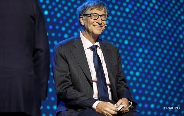 Билл Гейтс перестал быть самым богатым американцем
