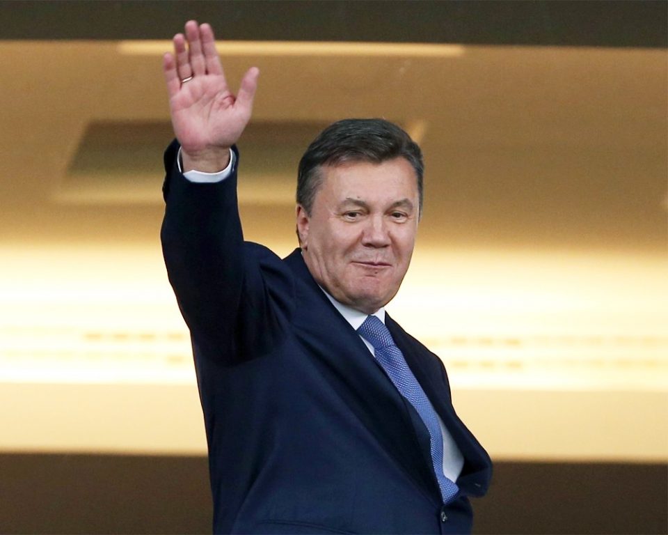 Янукович решил вернуться в Украину 