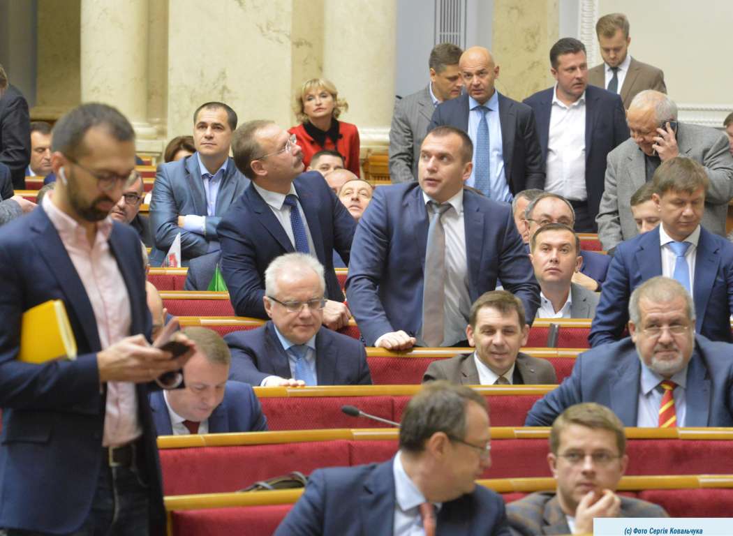 Верховная Рада поддержала инициативу о введении военного положения в десяти областях Украины. Источник фото – сайт парламента