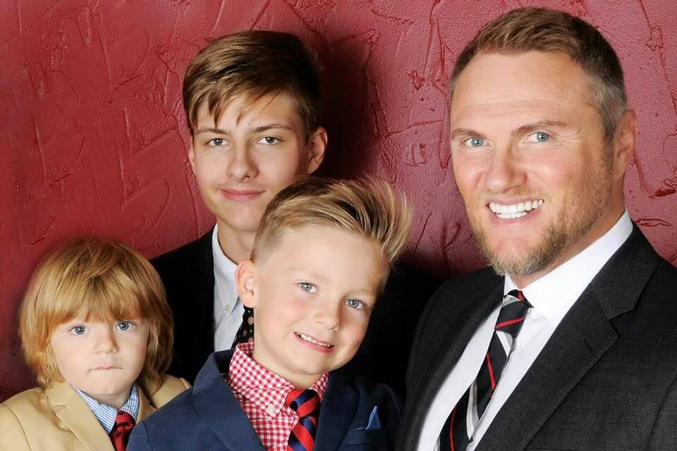 Евгений Рыбчинский с сыновьями