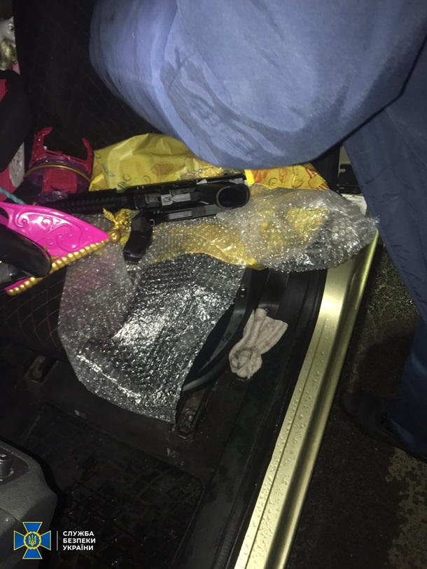 На Закарпатье СБУ блокировала ввоз оружия в страну