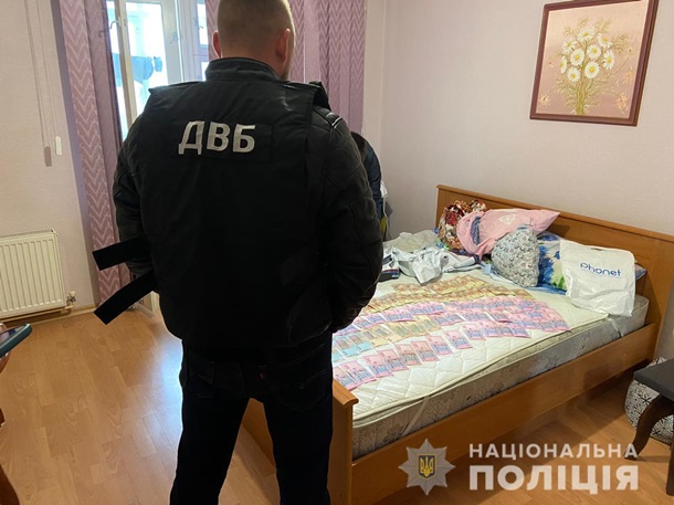 Мошенники сняли с банковских карт украинцев более миллиона гривен