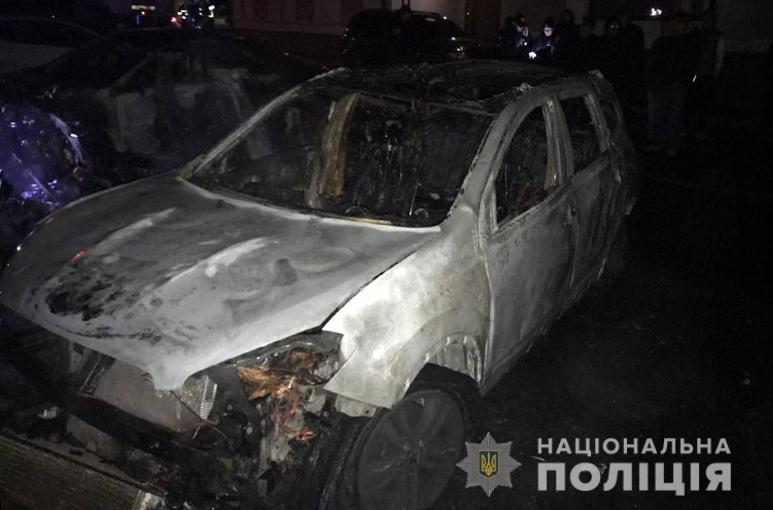 В ночь на 4 октября в Ровно горели автомобили