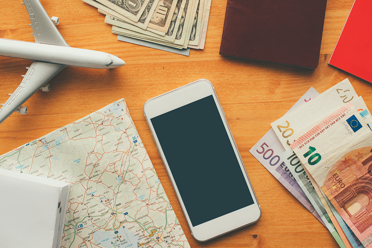 Какую валюту брать с собой за границу