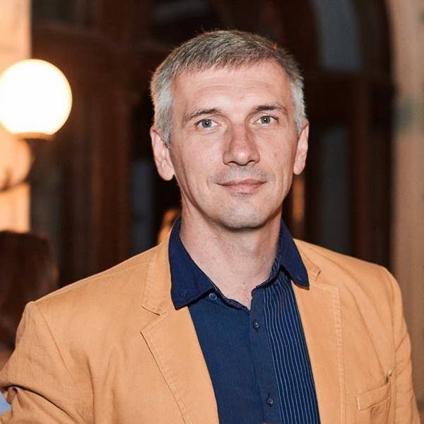 Олег Михайлик – одесский активист, в которого 22 сентября стреляли. Полиция квалифицирует случившееся как покушение на убийство. Источник фото – Facebook