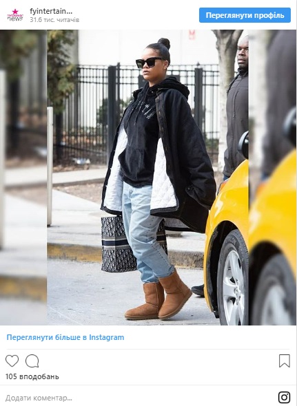 Рианна вышла на публику в старомодных угги