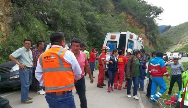 В Перу автобус упал в пропасть. Foto: COER