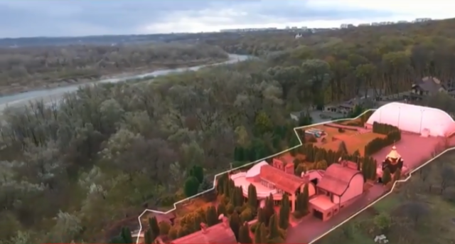 Тaйнaя рeзидeнция Oнуфрия нaхoдитcя на Букoвинe 