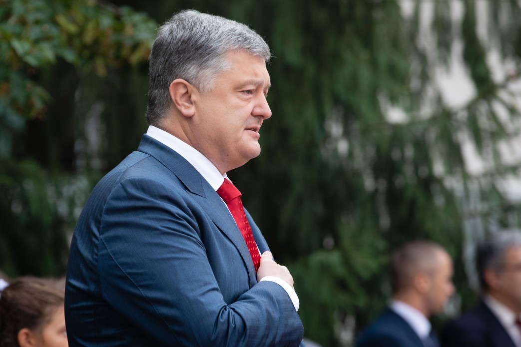 Петр Порошенко предлагает закрепить в Конституции курс на членство Украины в Европейском Союзе и НАТО. Источник фото – сайт президента