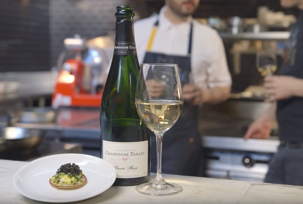 шампанское и икра