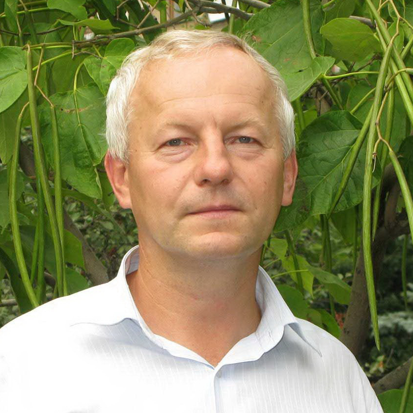 Олег Деркач