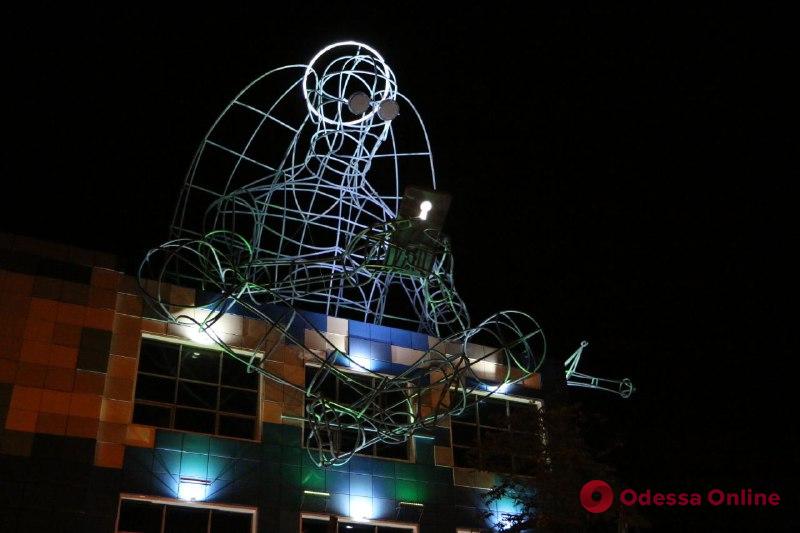 Скульптура Александра Милова Архангел Гавриил в Одессе