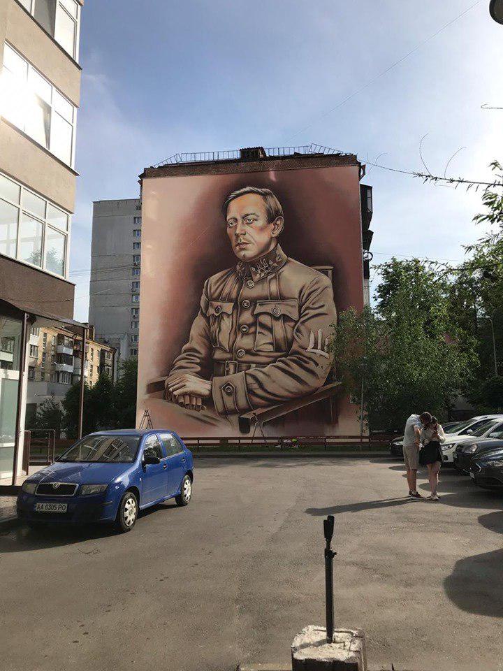 Мурал с портретом Петлюры