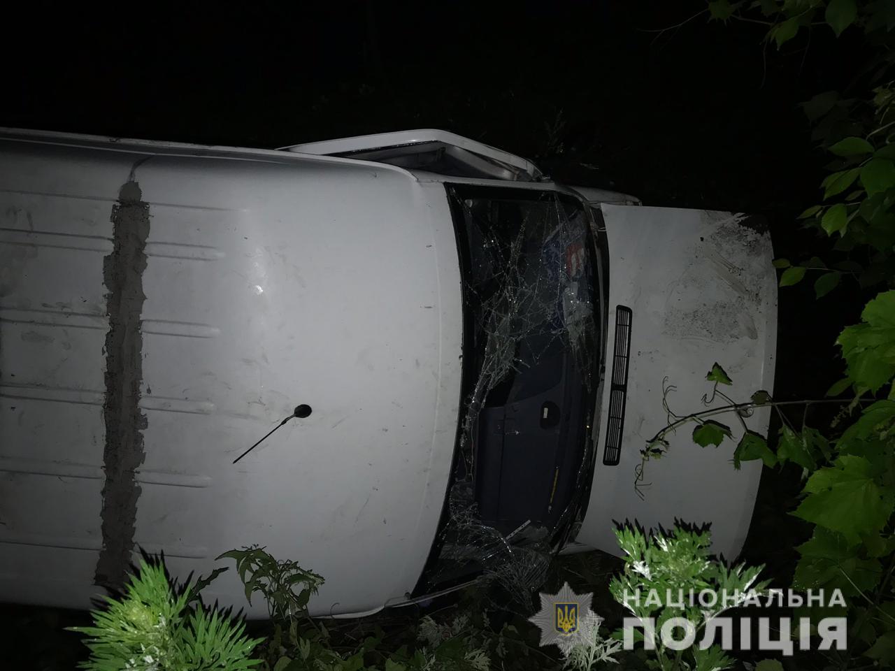 В Житомирской области перевернулась маршрутка с пассажирами