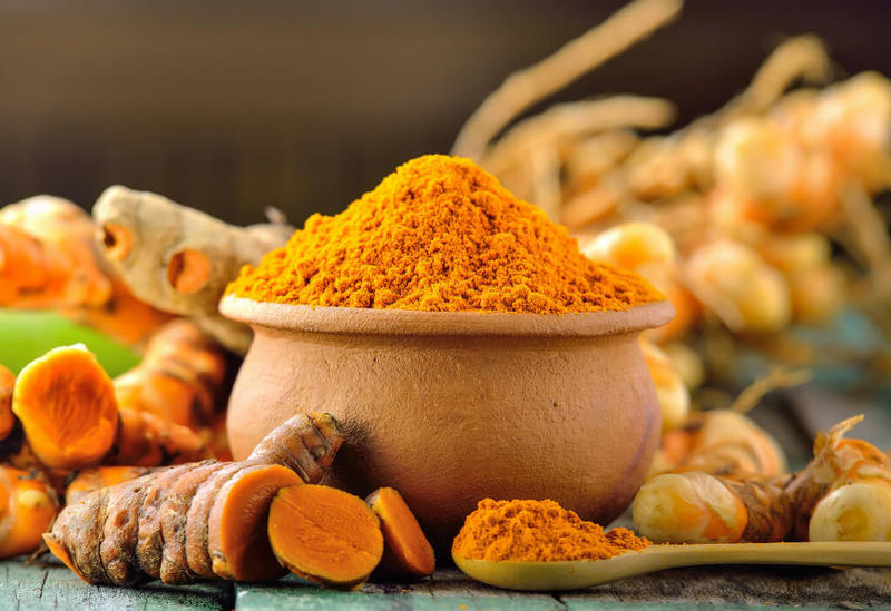 Имбирь, куркума и морковь - лучшие продукты для борьбы с раком