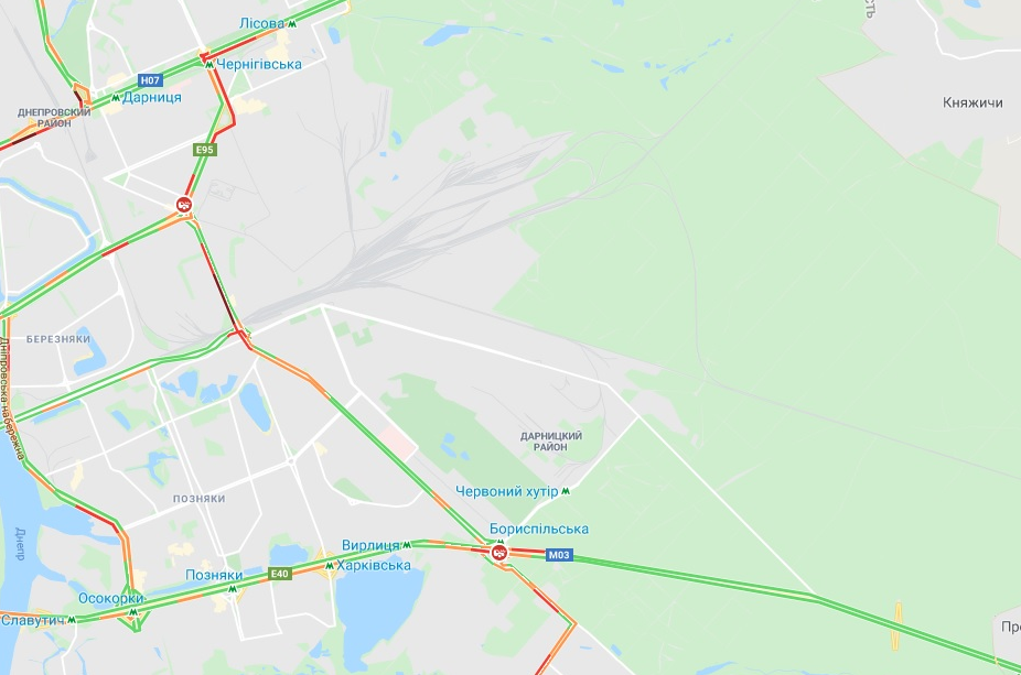 Пробки на левом берегу в Киеве вечером 12 декабря 