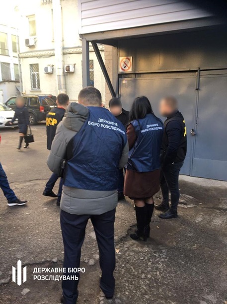 В Киеве на взятке в 100 тысяч задержали чиновника Укрспортобеспечения