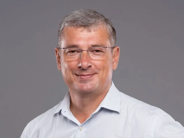 Владислав Пустовар