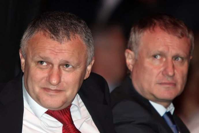 Приватбанк выплатил Суркисам 1 миллиард грн