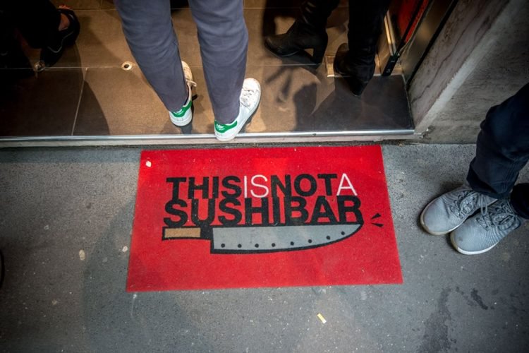 Бесплатные суши в Милане