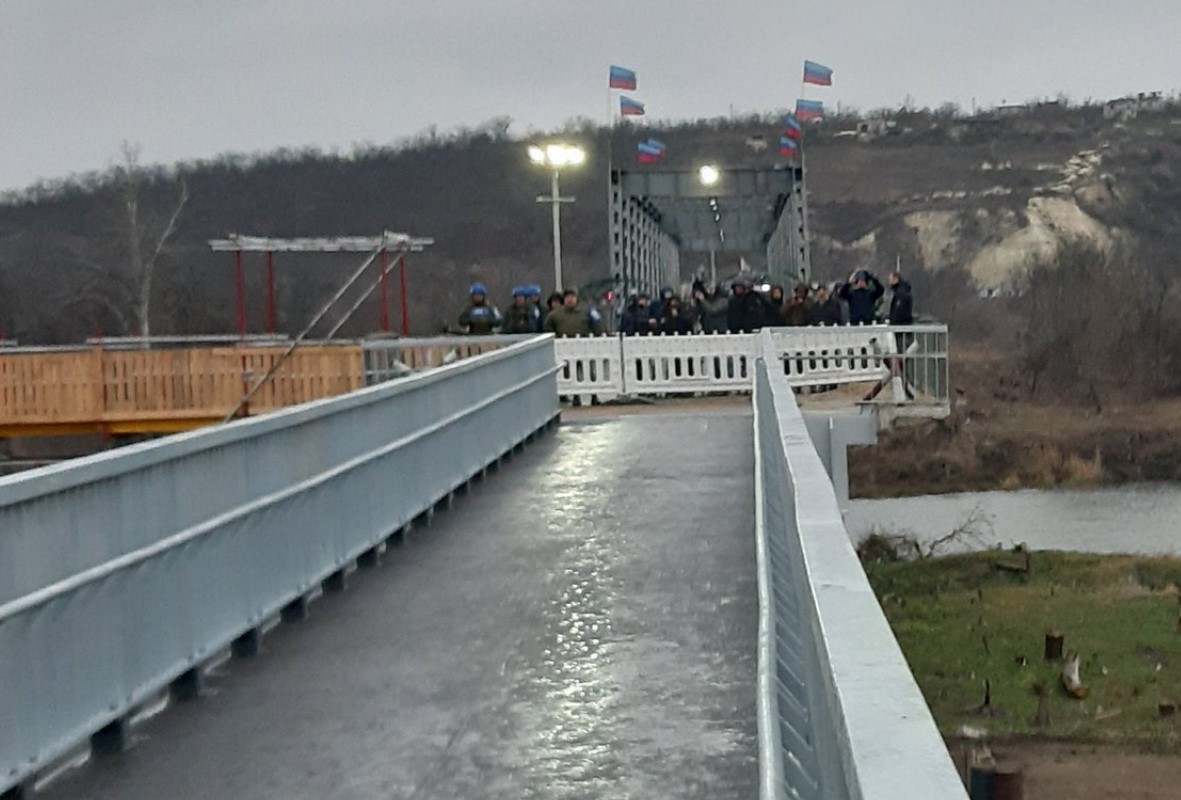 Украина построила новый пост в Станице Луганской 