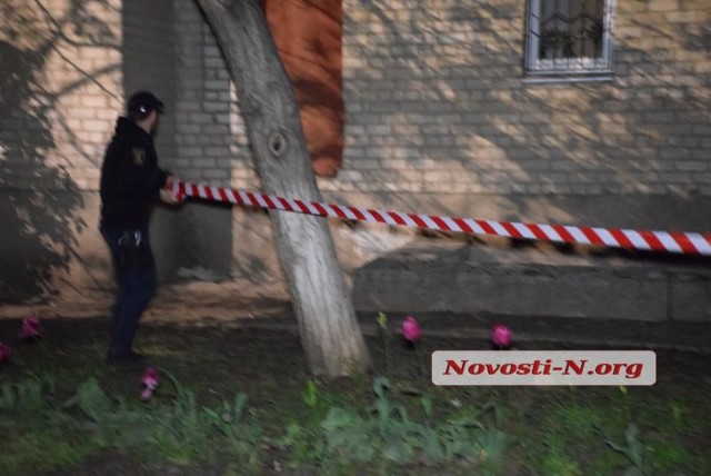 В Николаеве мужчина выбросил свою мать с балкона 7 этажа