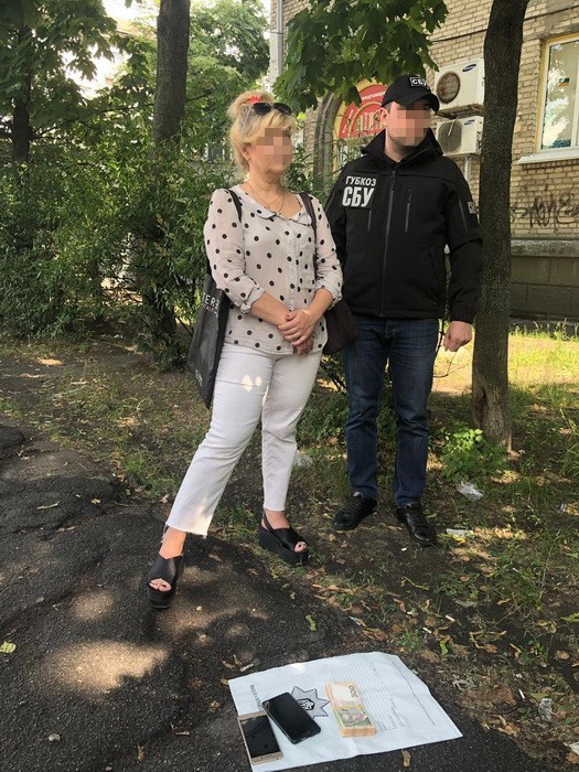 Тренер Нацсборной погорела на взятке