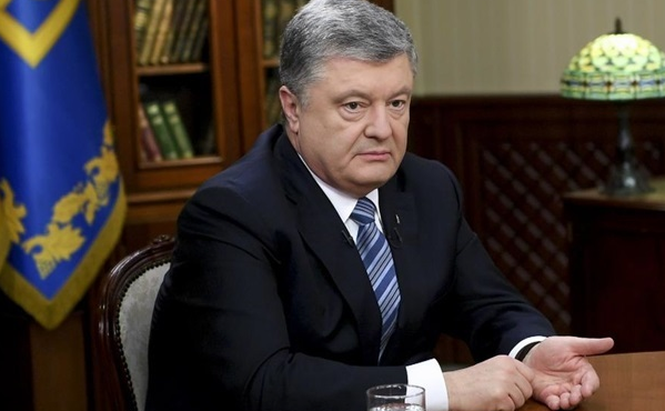 Порошенко готов пройти медосмотр вместе с Зеленским