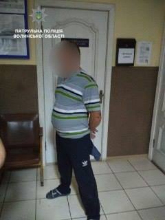 39-летний ковельчанин избил полицейских и побил авто