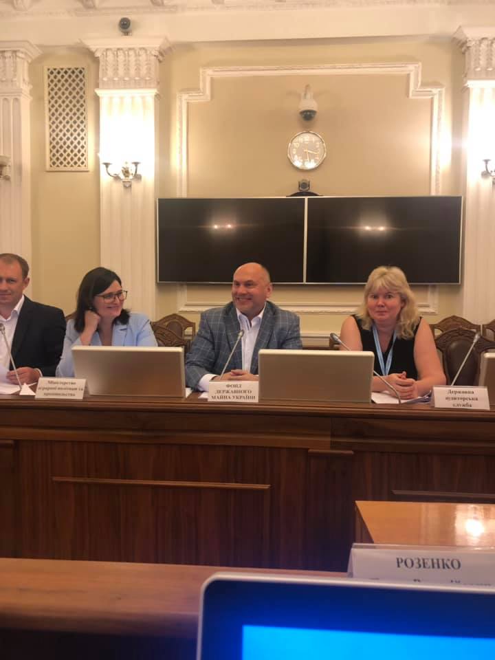 В Кабмине опровергли задержание главы ФГИ фотографией